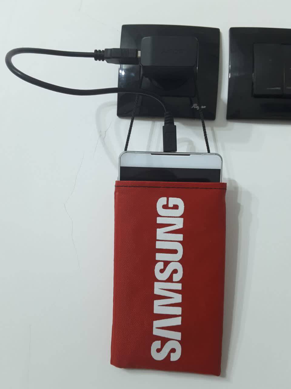 کیف نگهدارنده شارژر گوشی موبایل