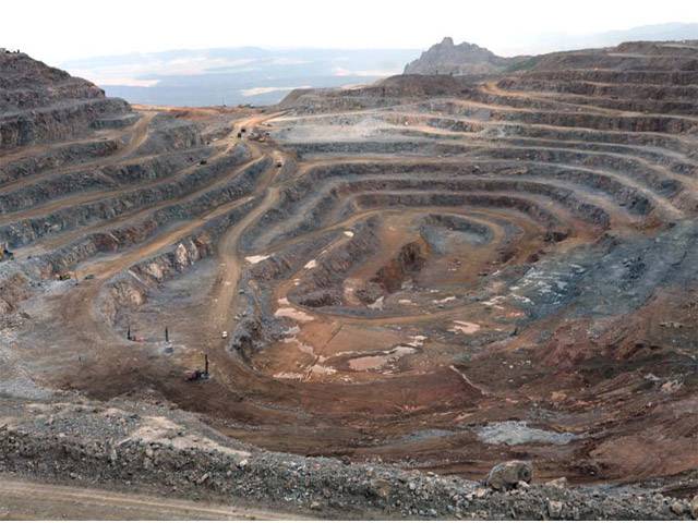  انتقال از استخراج روش روباز به روش زیرزمینی (با استفاده از برنامه نویسی) word