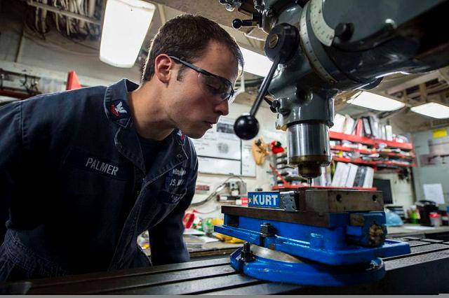 کارگاه مکانیک عمومی