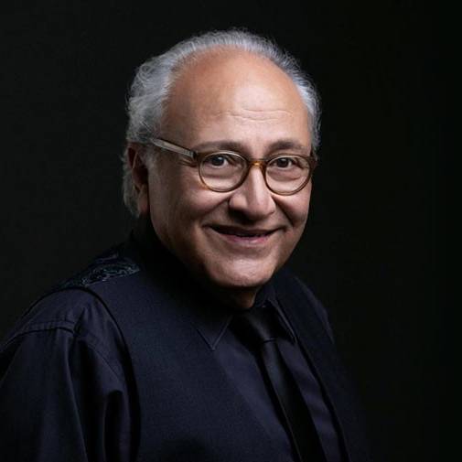 آهنگ بیکلام ماه در بیاد مارتیک  پلی بک ملایم